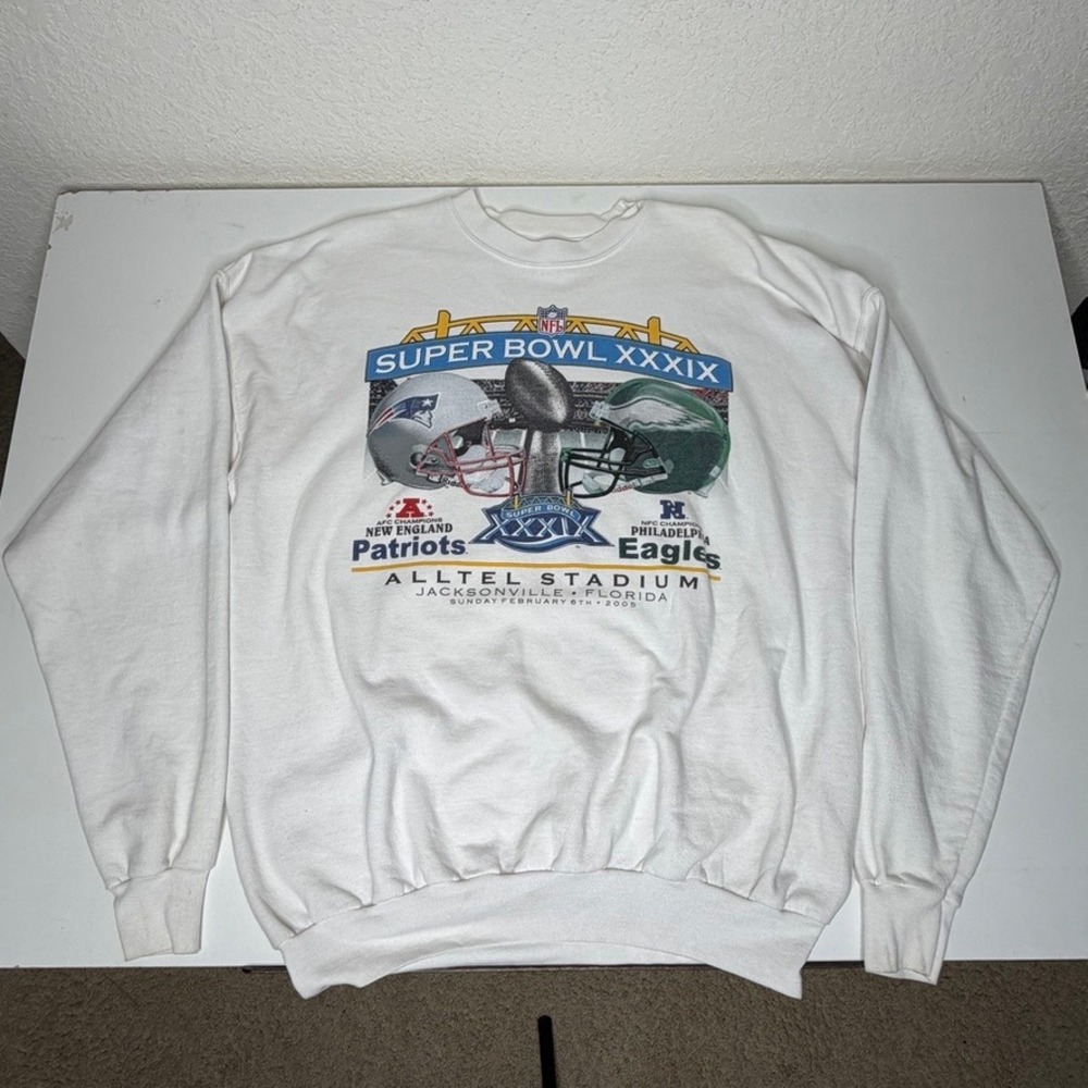 Hanes Super Bowl XXXIX Patriots vs Eagles 2005 NFL White Sweatshirt XL